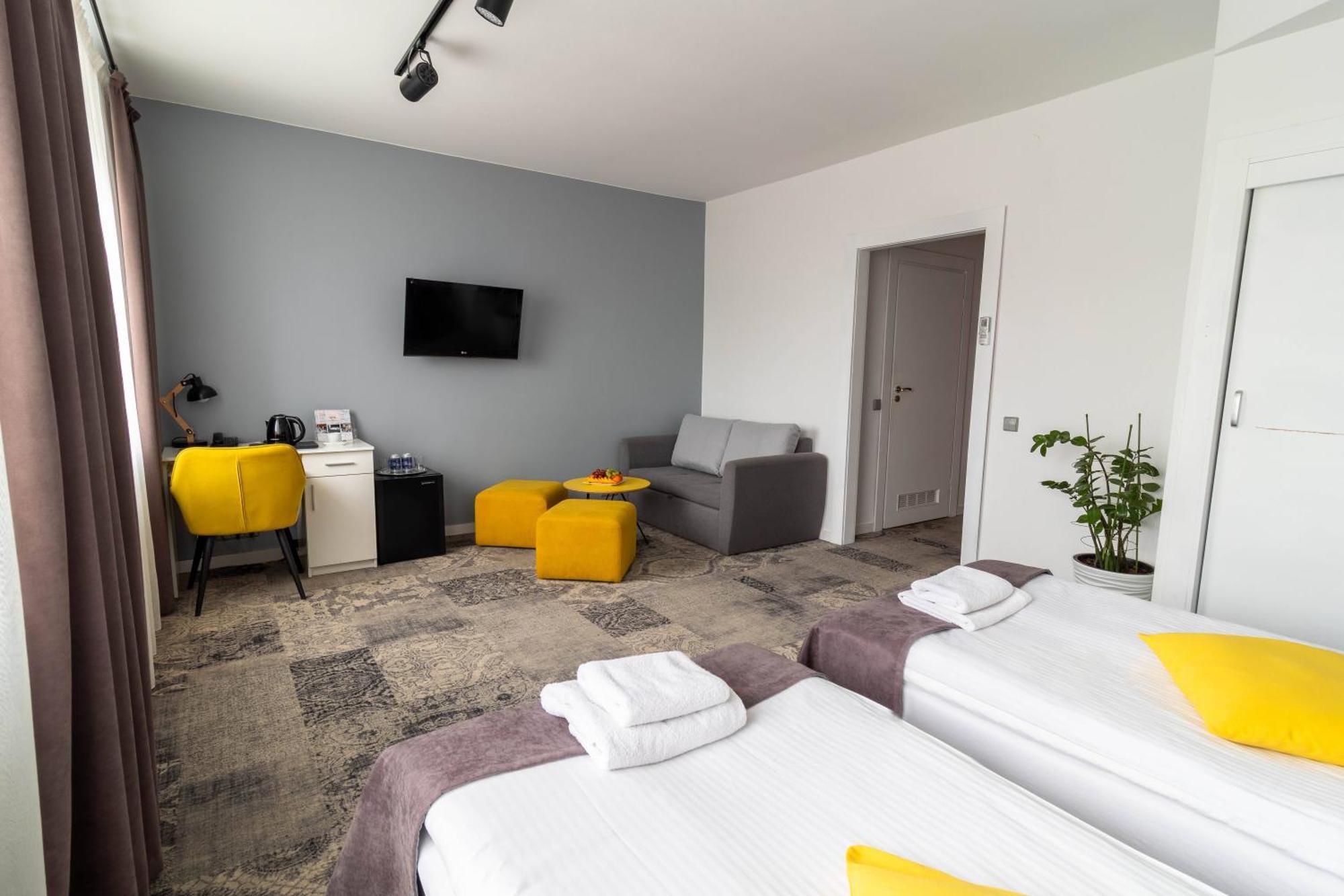 Hotel Nafta 크로스노 외부 사진